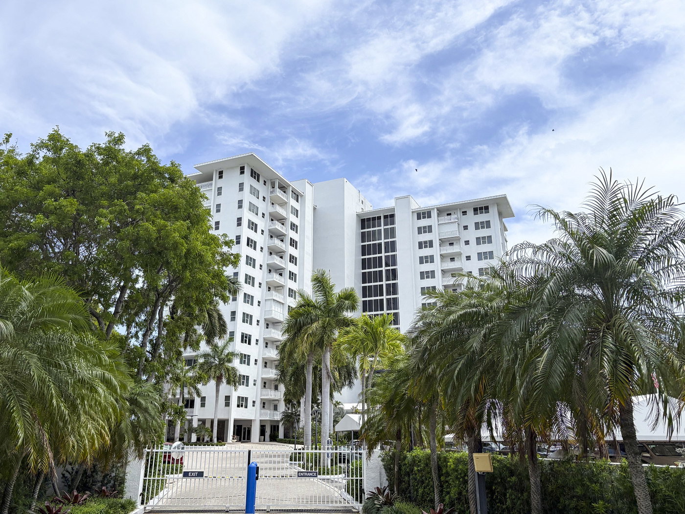 Island House Condo - 1